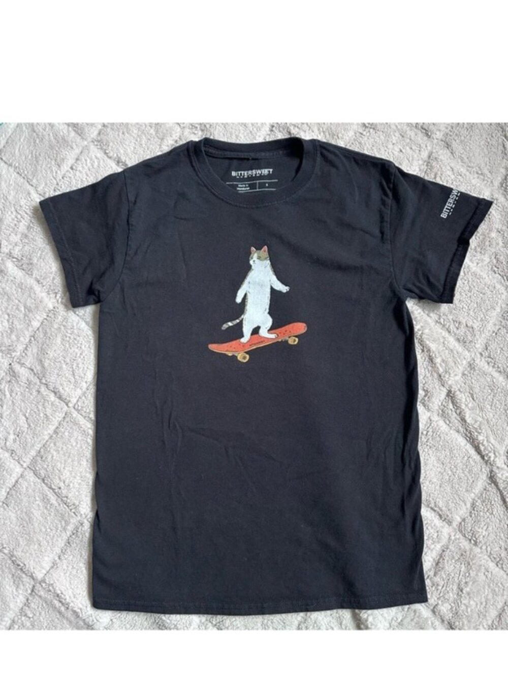 Bittersweet | Black On board Cat on a Skateboard T shirt | Size Small